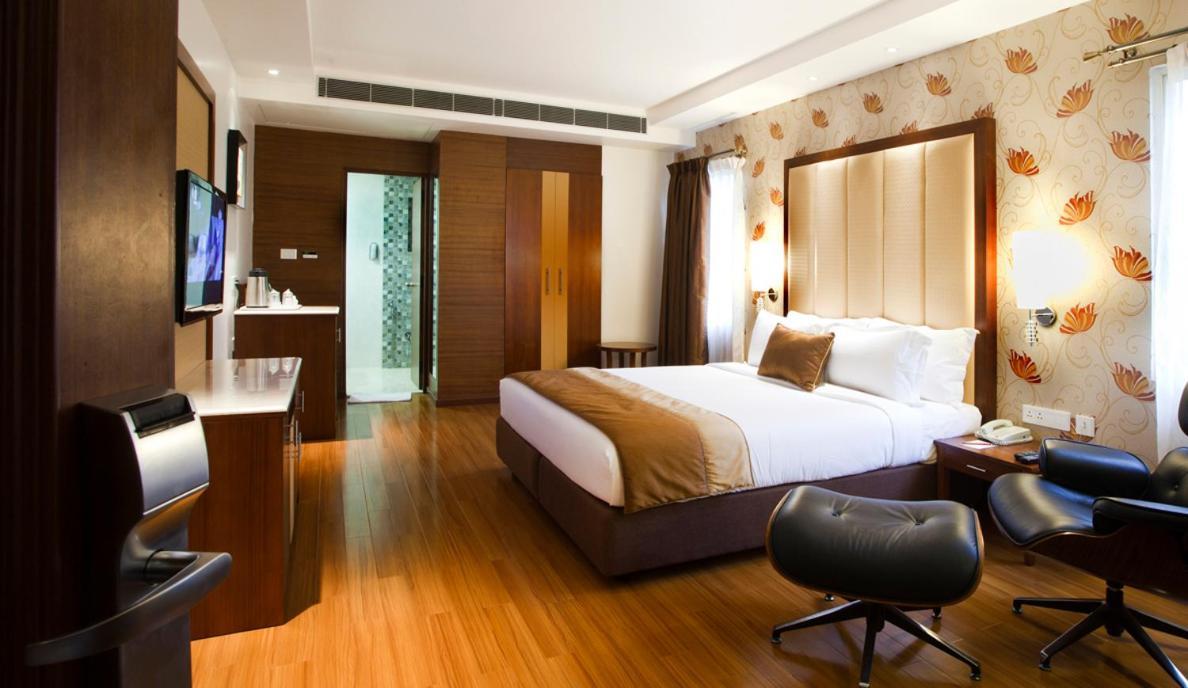 Hotel The The Grand Magrath Bangalore Exteriör bild