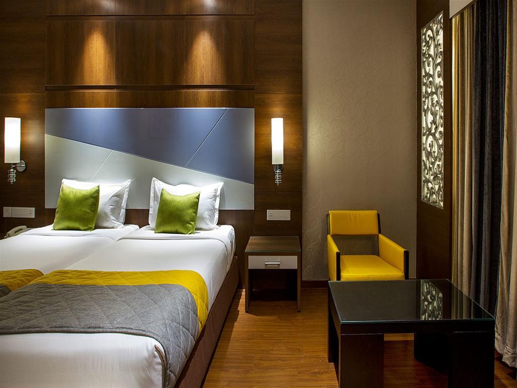 Hotel The The Grand Magrath Bangalore Exteriör bild